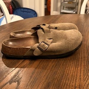 Betula by Birkenstock Boston ClogMules tan brown suede slip on shoe women Size 9